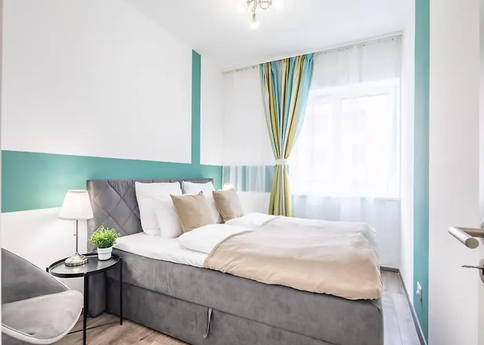 Brand New - Modern & Comfy At River