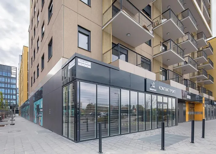 Brand New - Modern & Comfy At River
