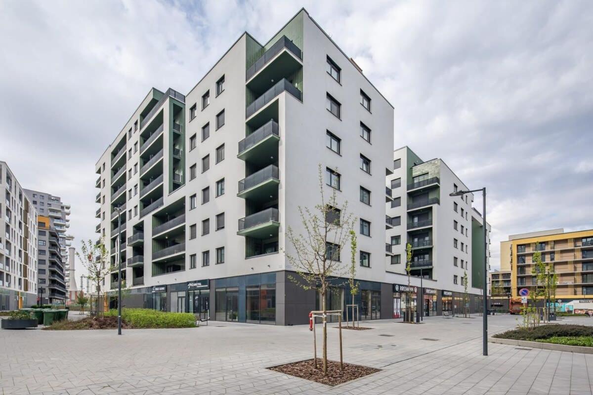 Apartment Brand New - Modern & Comy At River